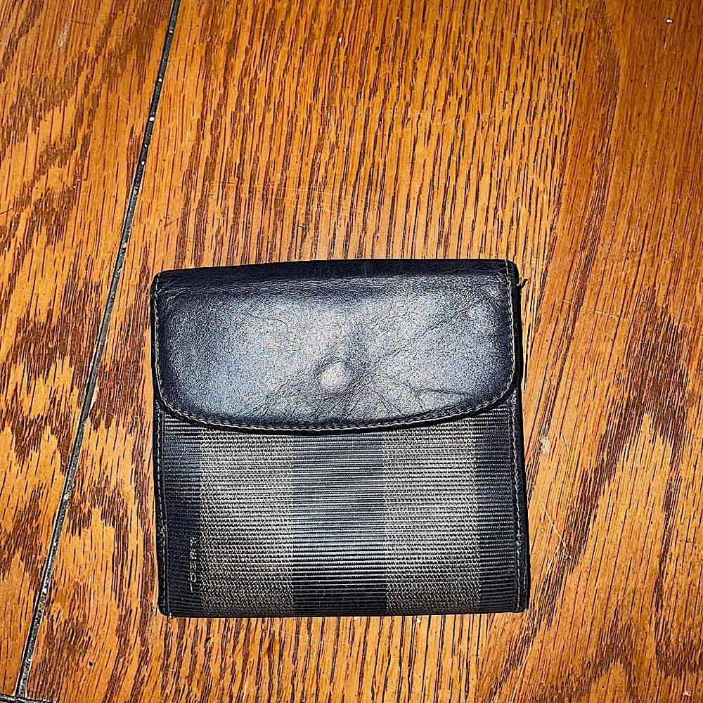 Fendi Men’s Black and Gray Wallet